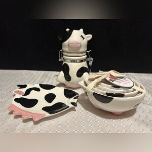Great Cow Kitchen Collection Pier 1 Measuring Bowls & Plate Boston Warehouse Set